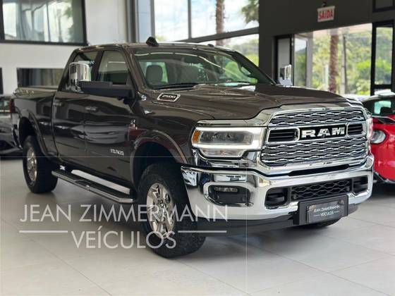 RAM 2500 6.7 I6 TURBO DIESEL LARAMIE CD 4X4 AUTOMÁTICO